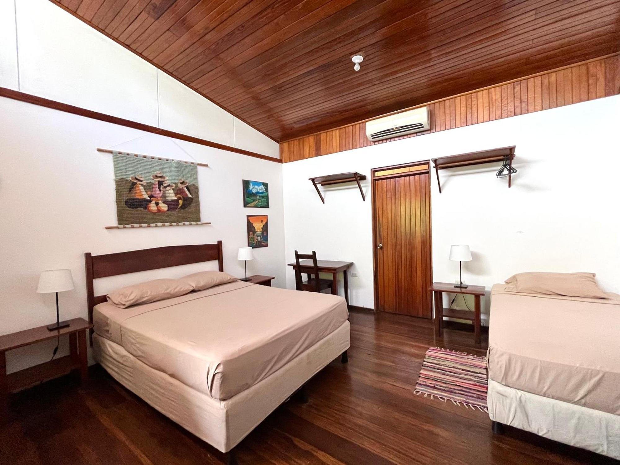 El Clan Hostel Puerto Viejo de Talamanca エクステリア 写真