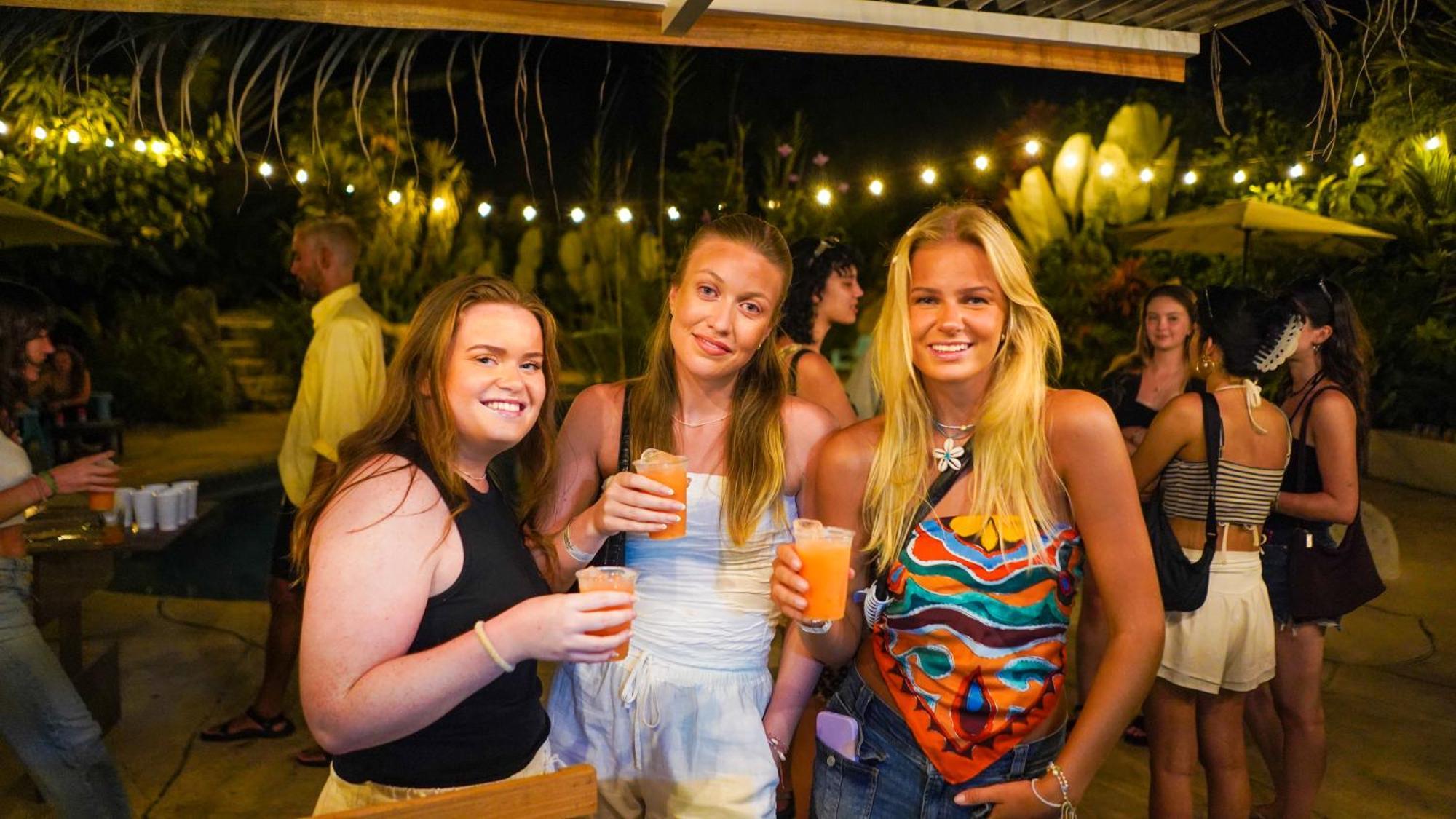 El Clan Hostel Puerto Viejo de Talamanca エクステリア 写真